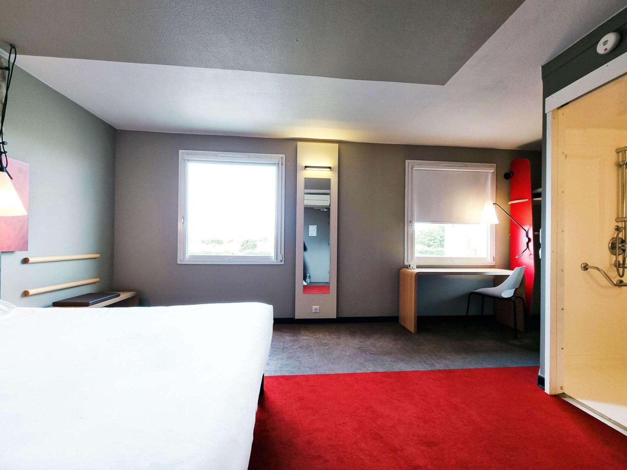 Ibis Caen Porte De Bretagne Bretteville-sur-Odon Luaran gambar