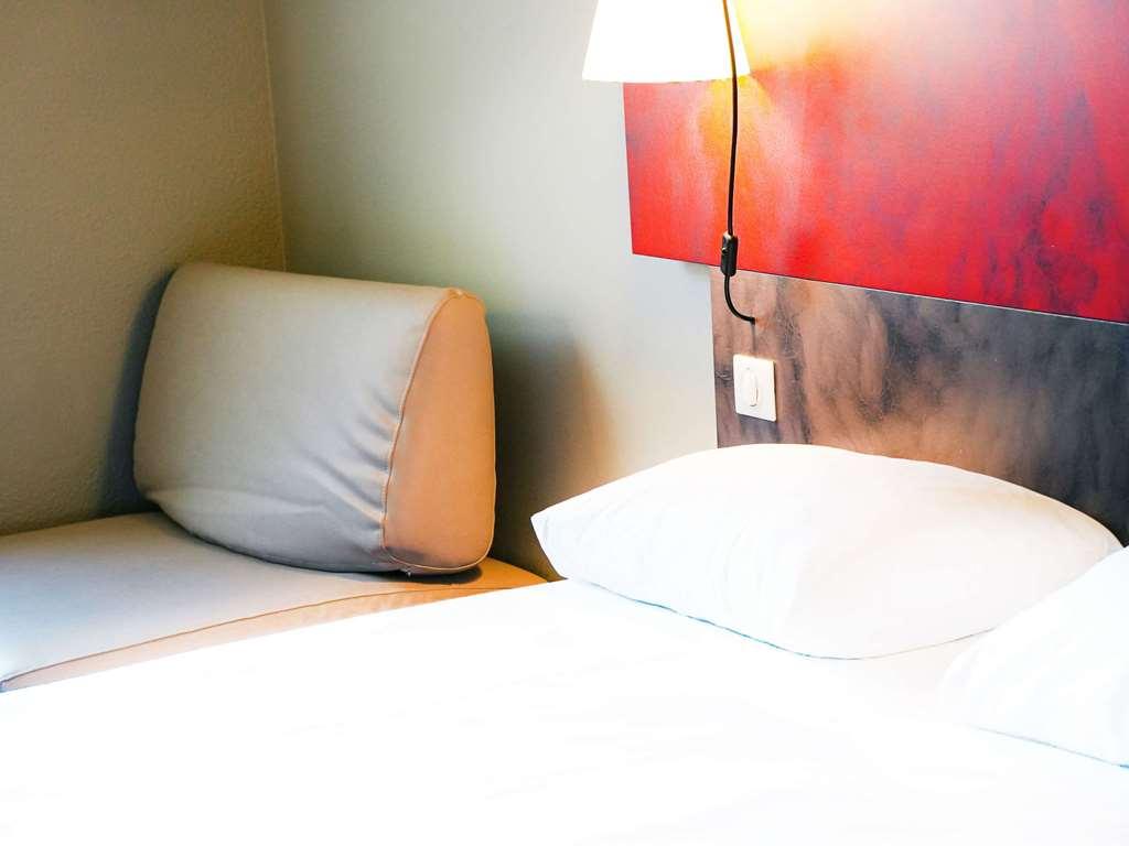 Ibis Caen Porte De Bretagne Bretteville-sur-Odon Bilik gambar